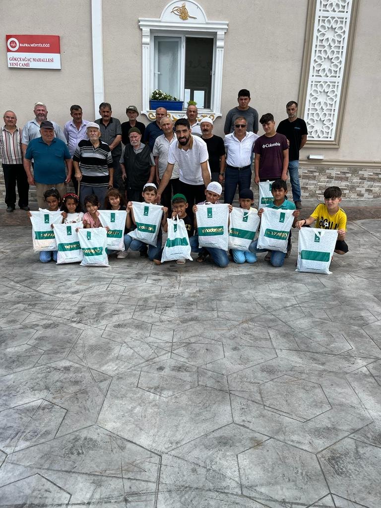 ARSLAN TEKSTİL VE MODASEN YÖNETİM KURULU BAŞKANINDAN GÖKÇEAĞAÇ KÖYÜ YENİ MAHALLE KURAN KURSUNA ZİYARET